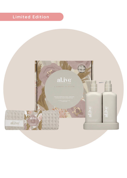 A Moment to Bloom | Kitchen Duo Gift Set
