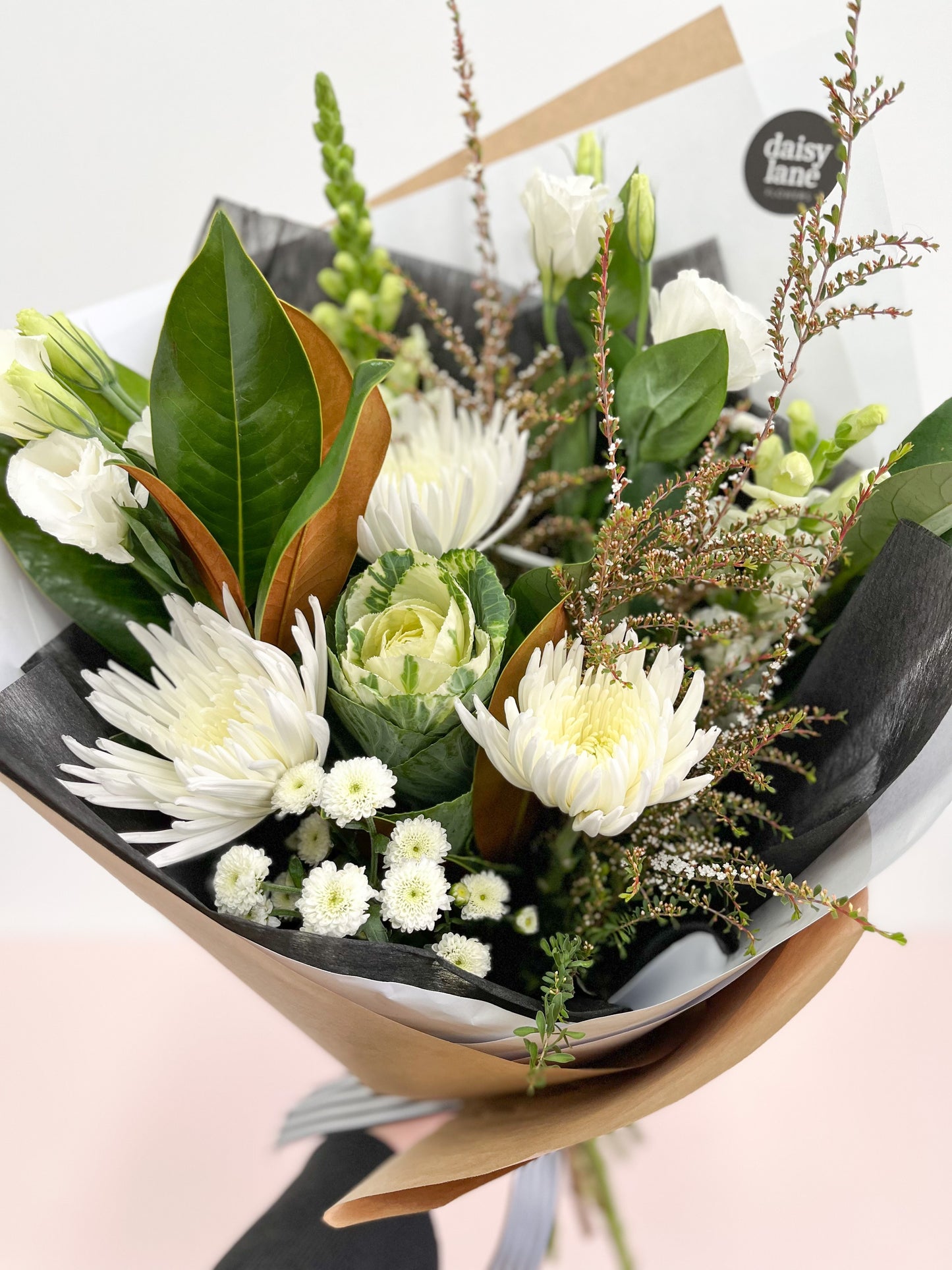 Neutral Bouquet